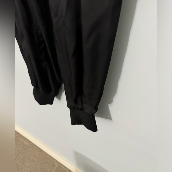 Cinq a’ Sept 5 a 7 black satin jogger pant - Picture 2 of 6